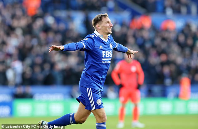 Marc Albrighton tied the score with a point-blank rebound in the 38th minute