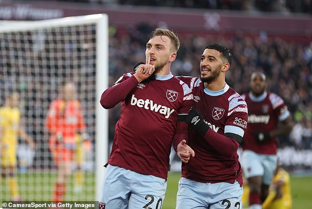 Bowen then grabbed his second of the match seven minutes later to make it 2-0 on Saturday.