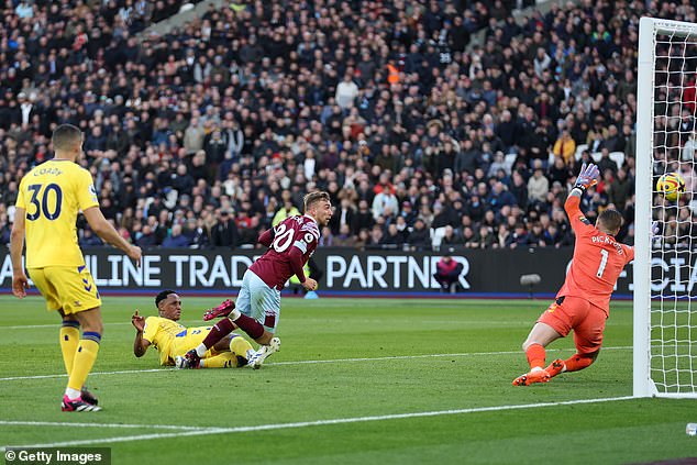 Antonio dropped Tarkowski to the ground before providing the cross for Bowen's second goal