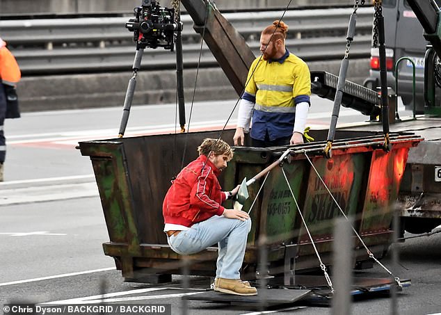 The full-scale production saw the bridge packed with film crews, as well as a handful of cars and trucks for what would be the epic scenes.