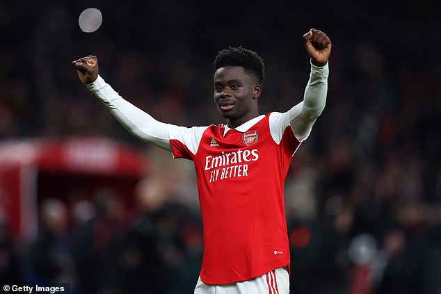 Bukayo Saka also entered the scoring with a brilliant shot from outside the area