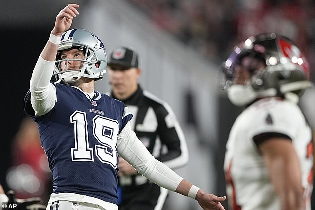 Dallas Cowboys placekicker Brett Maher (19) sees his extra point miss against the Bucs