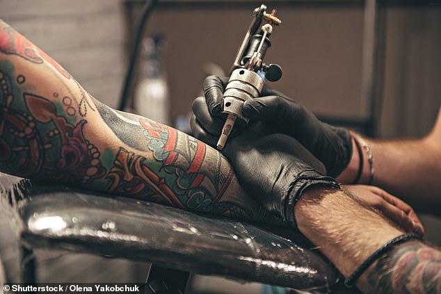 While in the UK every tattoo artist must be licensed by their local council, regular inspection of equipment and premises is not mandatory. Sterilisation of equipment between clients is encouraged, and the use of disposable needles is essential. This all helps client protection. So if you¿re planning on getting a tattoo, check that these standards are observed