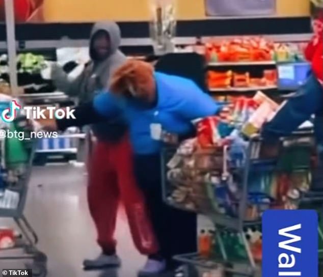 The employee was caught in the middle of the two robbers who were desperate to leave