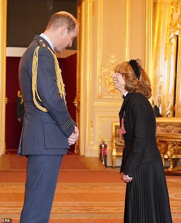 Beaming: Helen was in high spirits as she collected her honor from the Prince of Wales, in honor of her long acting career