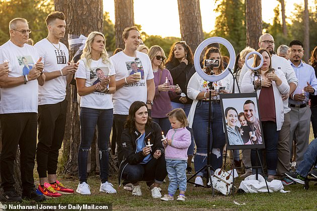 Kirsten held a memorial service for her late husband in March, which was not attended by Fernandez or her twins, Abby and Liam.