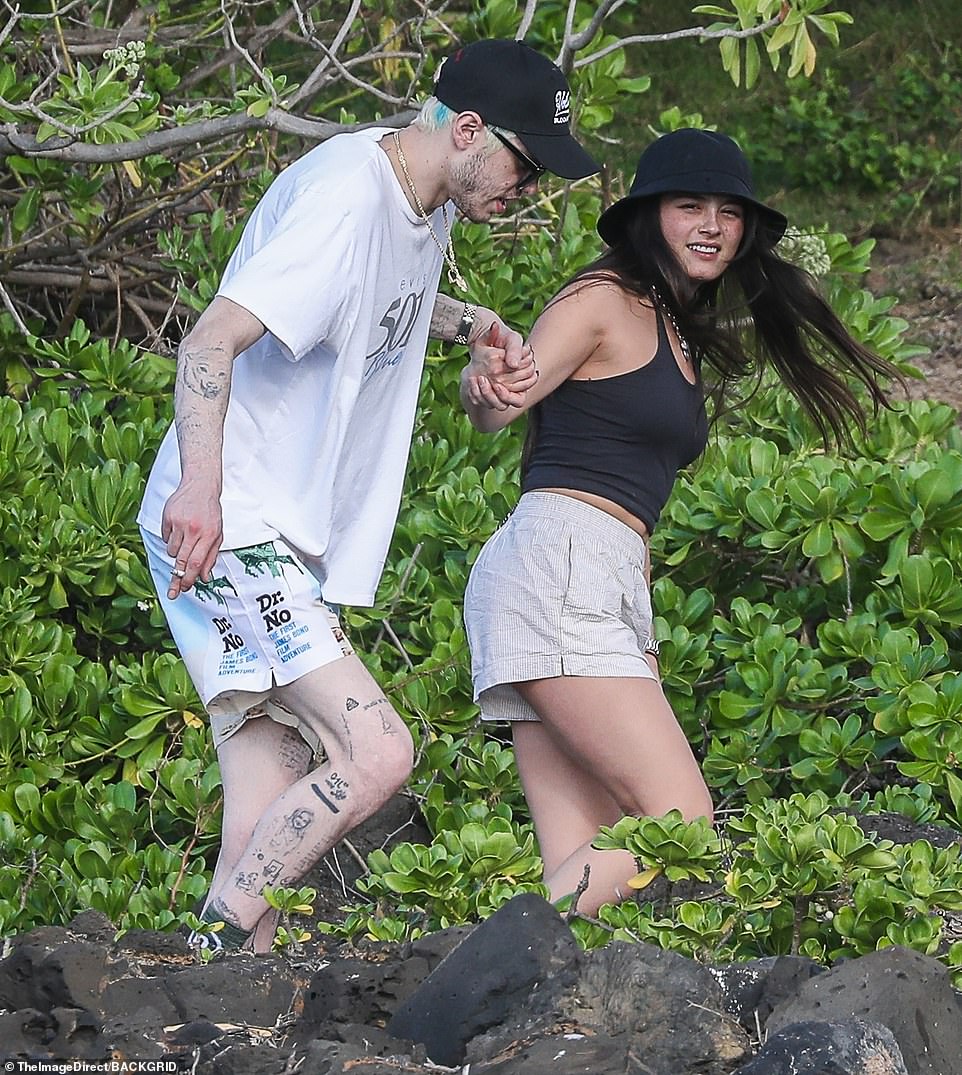 Adventures: The 29-year-old and the 26-year-old explored the island together.  They walked along the beach and climbed up some rocks.