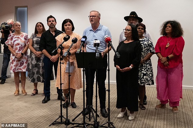 Linda Burney (above in Alice Springs with Prime Minister Anthony Albanese on his air visit to Alice Springs) has been criticized by Fordham, who accused her of using the illegal violence of Alice Springs to sell the vote for Voice.