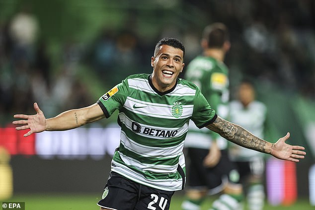 Tottenham are working on a deal to sign Sporting Lisbon right-back Pedro Porro.