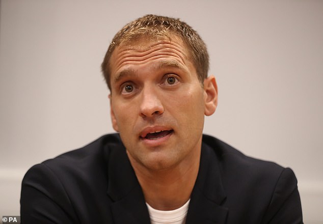 Former Bulgaria midfielder and captain Stiliyan Petrov criticized Ivanov for his comments.