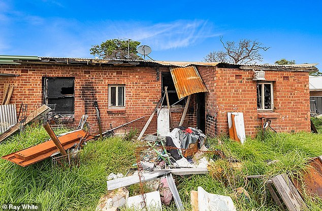 Jess said she was absolutely shocked to see the house in ruins.