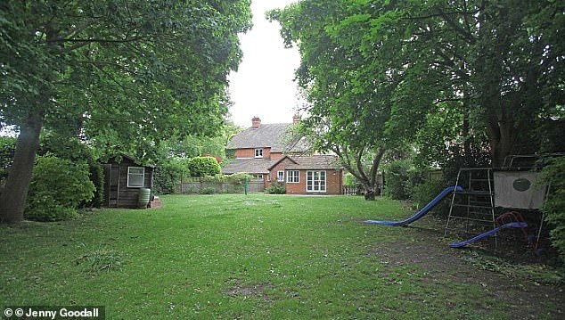 The house has a large garden where Kate and her younger siblings, Pippa and James, used to play together.