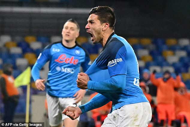 Substitute Giovanni Simeone gave Napoli three points with a shot from the edge of the box