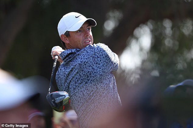 McIlroy took a slight one-stroke lead over his rival heading into the final hole on Monday