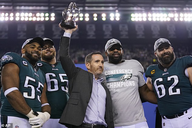 The Philadelphia Eagles will face the Kansas City Chiefs after their 31-7 victory over San Francisco