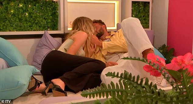 Cracking!  Ellie and Olivia shared a passionate and unexpected kiss on Sunday night's episode of Love Island after he broke up with Zara Deniz Lackenby-Brown.