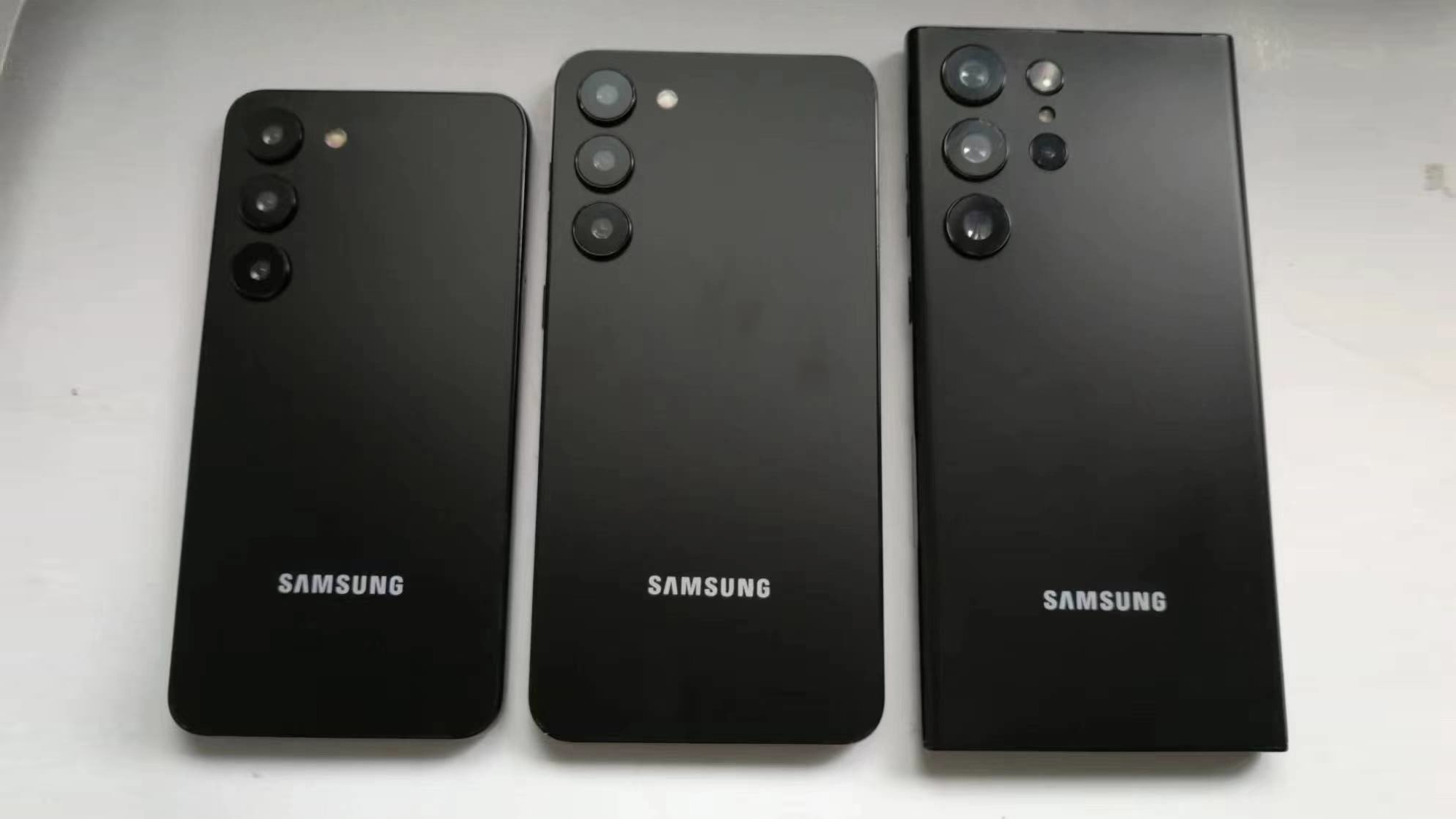 Samsung Galaxy S23 dummy units |  Source: Sonny Dickson