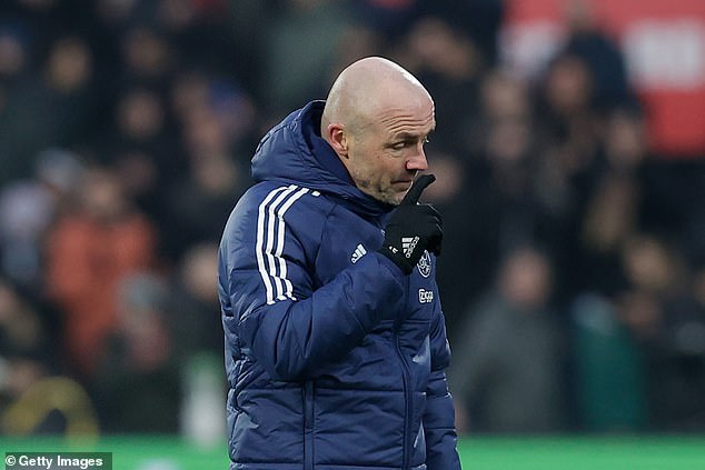 Ajax decided to fire Alfred Schreuder after his team drew 1-1