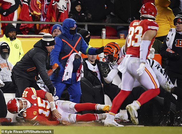 Joseph Ossai of the Cincinnati Bengals has accepted responsibility for his costly mistake in the Chiefs' loss