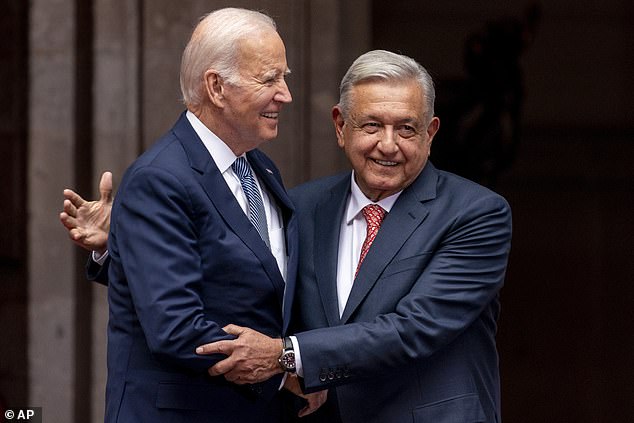 President Joe Biden and Mexican President Andrés Manuel López Obrador received a warm welcome during an official greeting ceremony at the start of the 'Tres Amigos' summit.  The Mexican president then complained about the 