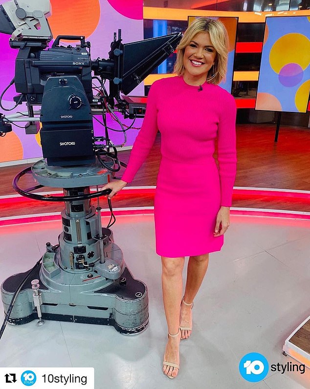 A Channel 10 staff member has revealed the extreme measures new Project presenter Sarah Harris took to avoid interacting with a live studio audience while presenting Studio 10.