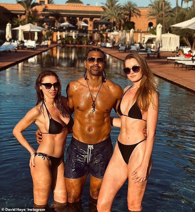 wit levering aan huis knelpunt David Haye shares VERY cosy picture with bikini-clad Una Healy on holiday  in Marrakech