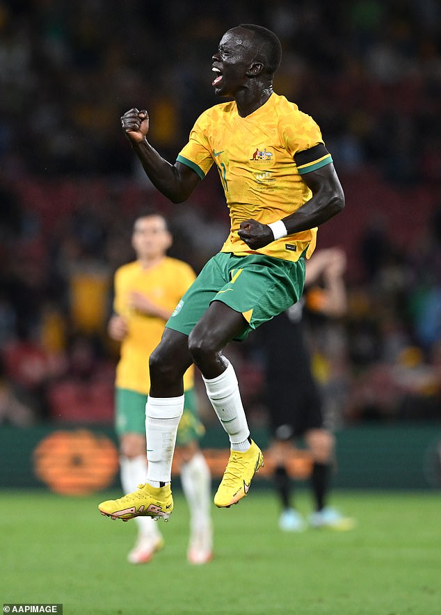 The most successful club in the Czech Republic, Sparta Prague, have welcomed Socceroos loan winger Awer Mabil to their ranks with a rare rock and roll kangaroo video.