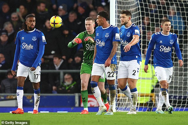 It feels less and less likely that Everton can pull off another great escape this season.