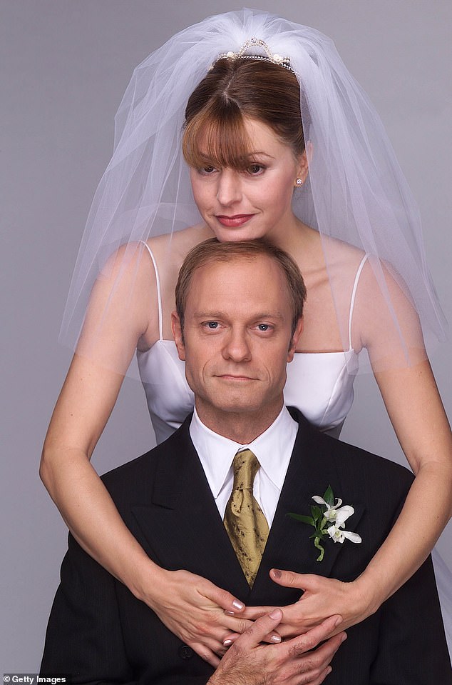 The boy is out!  For those who have wondered what the child belonging to Daphne (played by Janes Leeves) and Niles (played by David Hyde Pierce) from the hit TV show Frasier would look like, the wait is over.  Seen in 2004