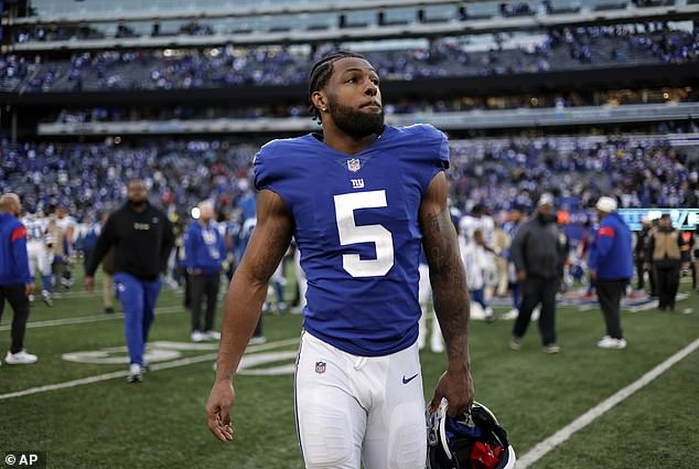 Kayvon Thibodeaux responded to Jeff Saturday's criticism of his 'snow angel' celebration