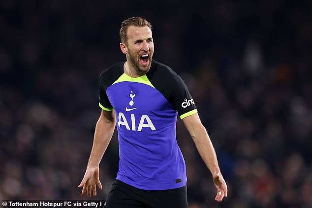 Harry Kane levels Jimmy Greaves all time Tottenham goal scoring record