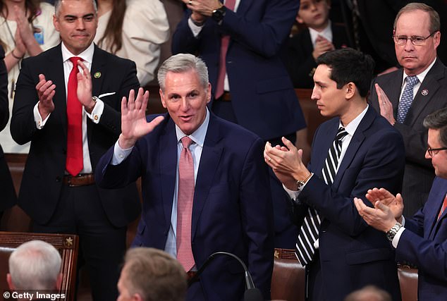 House Minority Leader Kevin McCarthy (R-CA) receives applause from his fellow Representatives at the start of the 118th Congress in the House of Representatives at the US Capitol on January 3, 2023 in Washington , DC