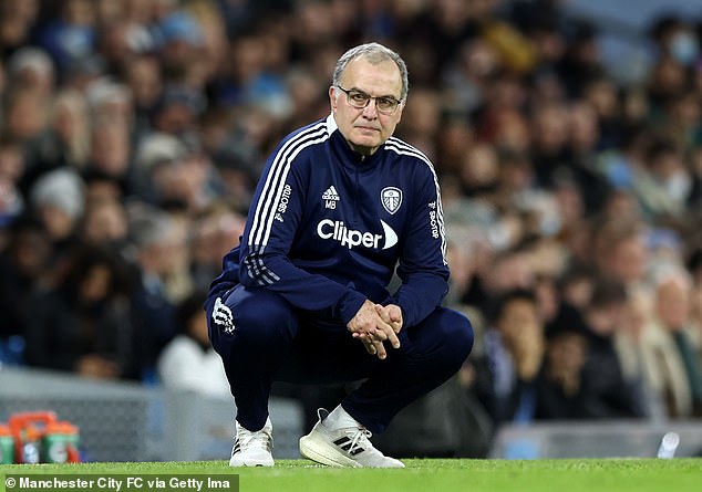 Former Leeds United boss Marcelo Bielsa is now one of the favorites to take charge of Everton
