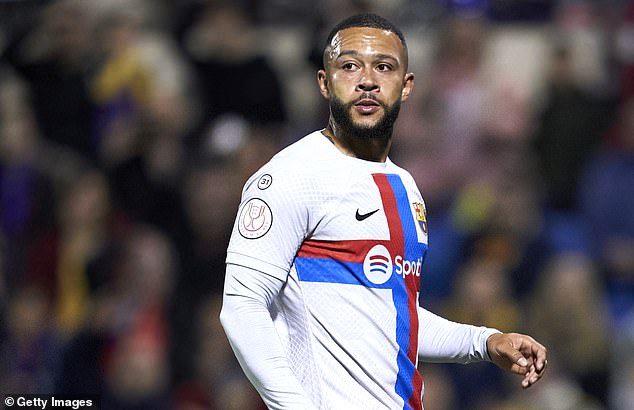 Memphis Depay is reportedly interested in returning to former club Manchester United from Barcelona