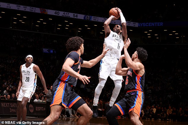 Kyrie Irving scored 32 points as he helped the Brooklyn Nets beat their rival, the New York Knicks.