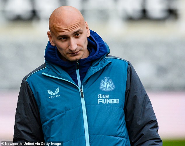 Nottingham Forest and Newcastle have reached an agreement for Jonjo Shelvey