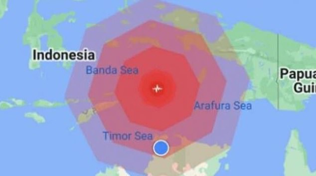A 7.8 magnitude earthquake off the coast of Indonesia has shaken Australia's Top End