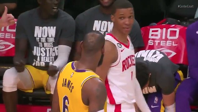 Rockets forward Jabari Smith Jr and Lakers' LeBron James shared an amazing pregame conversation.