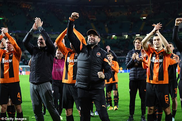 Shakhtar Donetsk taunted Arsenal fans on Twitter on Saturday after insinuating 