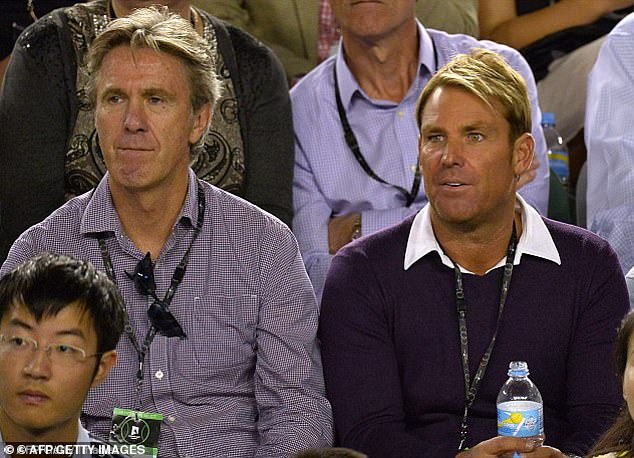 Shane Warne (pictured with Glenn Robbins) didn't exactly serve up high-end cuisine when he invited the comedian to his home for dinner.