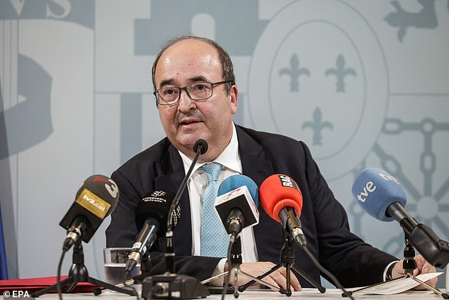 Spain's acting Minister of Sports and Culture, Miquel Iceta, has called on the country's Administrative Sports Tribunal to suspend the 46-year-old.