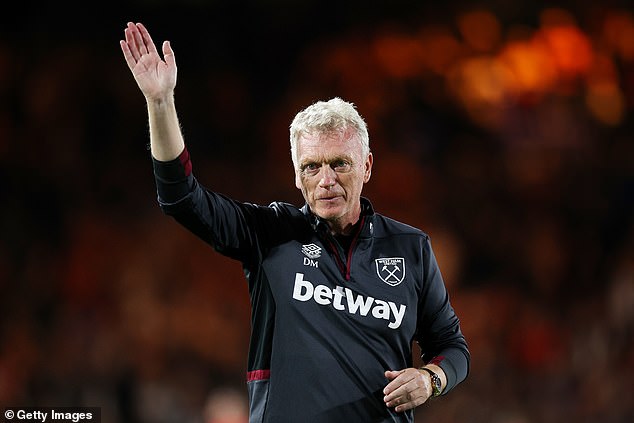 Hammers boss David Moyes praised Bowen's reaction to the chants and his good start