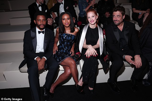 Chastain posed for photos with Nnamdi Asomugha, Kerry Washington and Benicio del Toro