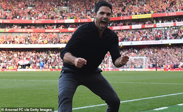 Mikel Arteta celebrates Rice's goal after Arsenal had to come back from a 1-0 deficit early on