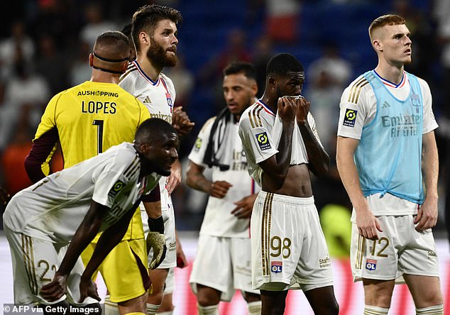 Lyon players warned for 'smearing' the club's shirt after a 4-1 defeat to PSG