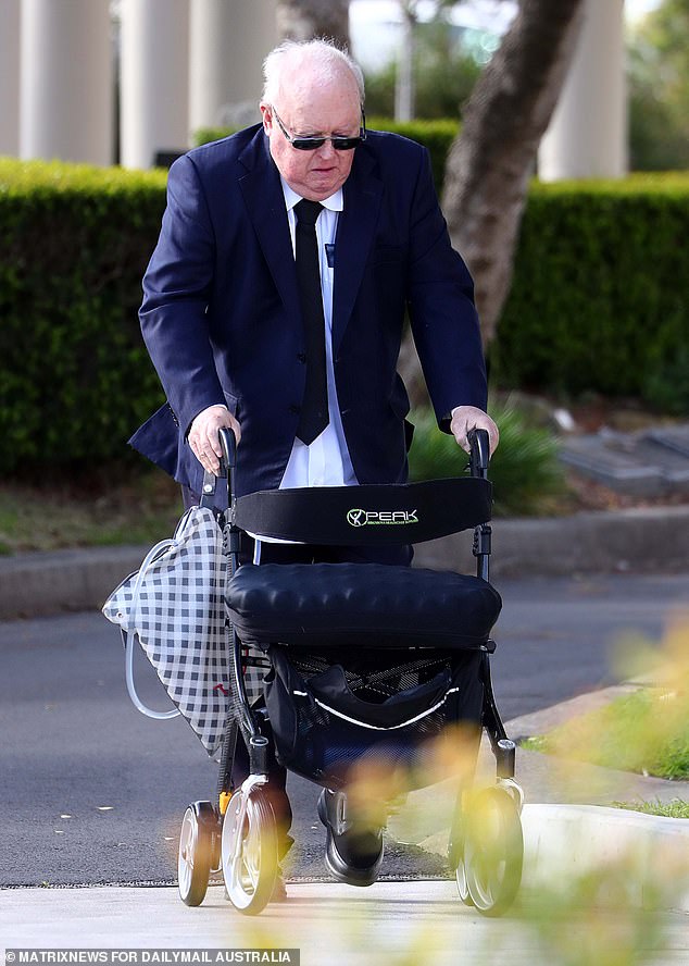 Former Senator Graham Richardson was among the mourners at Gayle Rivkin's funeral