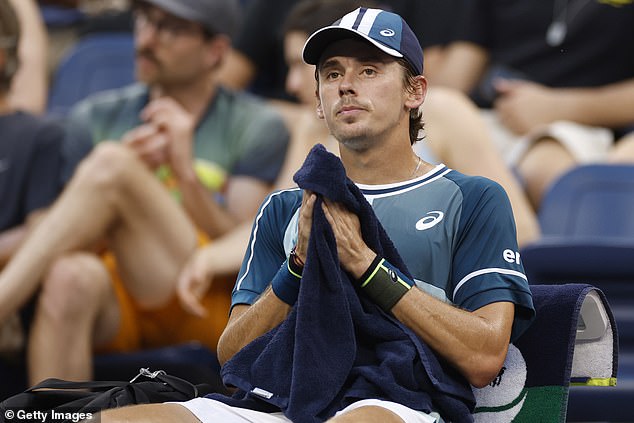 De Minaur fell into a black hole after the break and was crushed by Medvedev in the next two sets