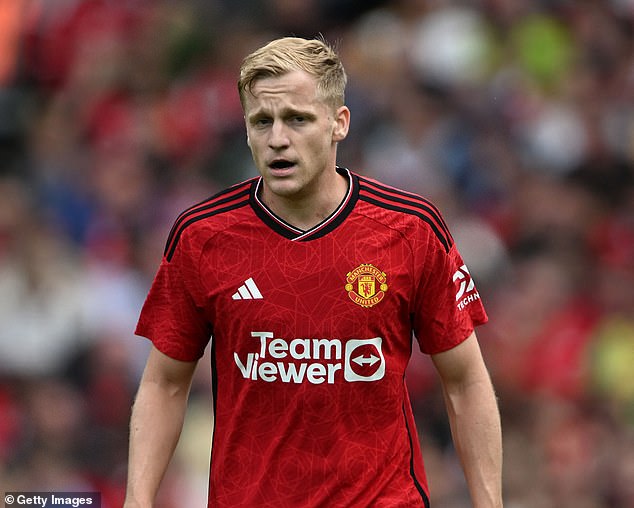 Donny van de Beek did not make it and could still leave the club this summer