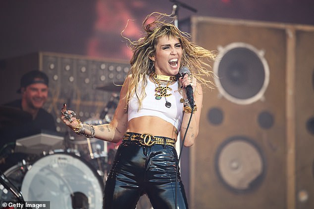 When she took the stage at Glastonbury (pictured) the following year, she came to the realization that 'it was no longer going to work in my life to have that relationship'