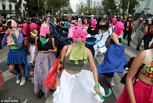 Women take part in a protest in support of safe and legal access to abortion to mark the International Day of Safe Abortion in Mexico City on September 28, 2022